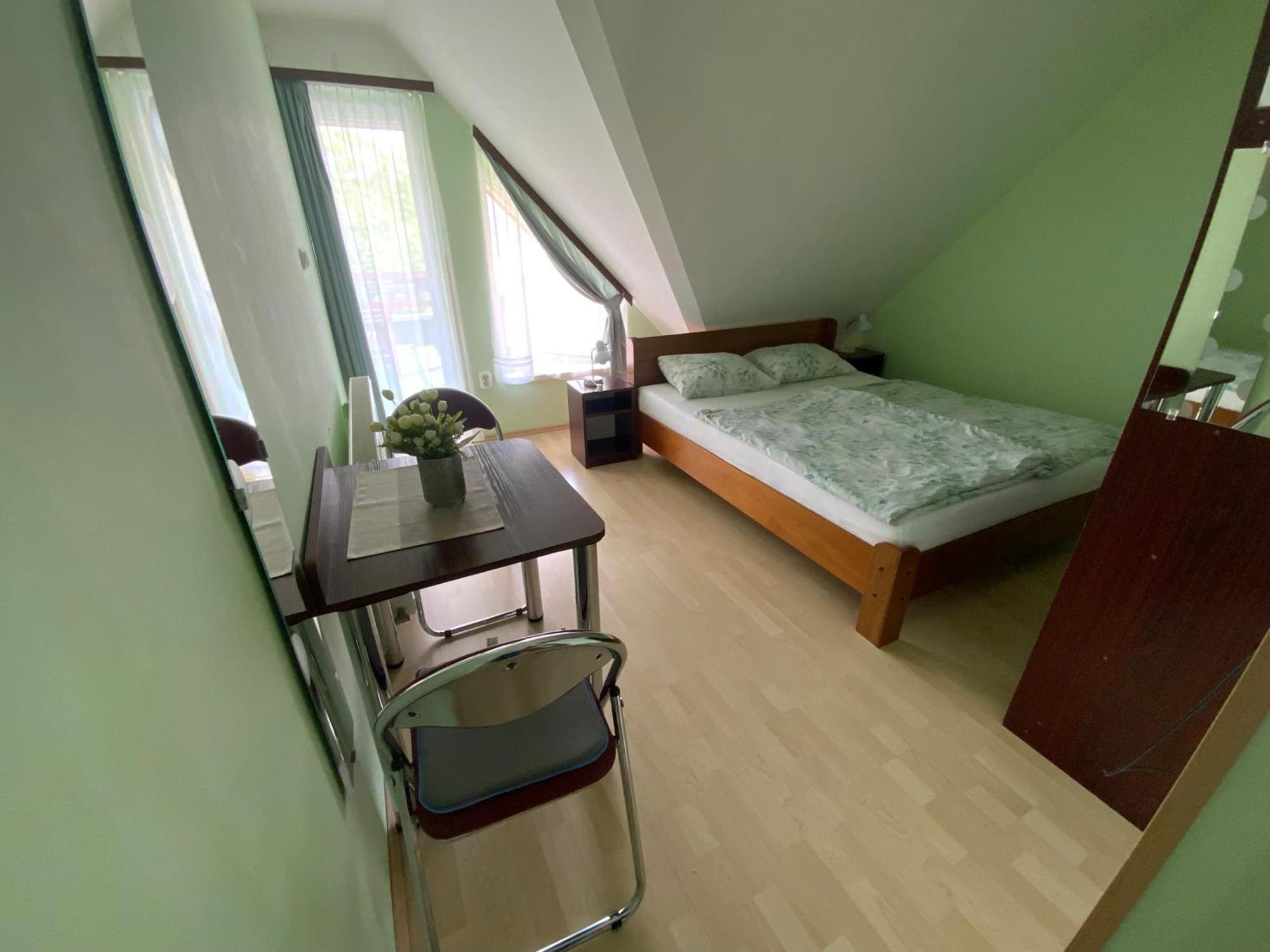 Gosy Apartmanok Siofok Ngoại thất bức ảnh