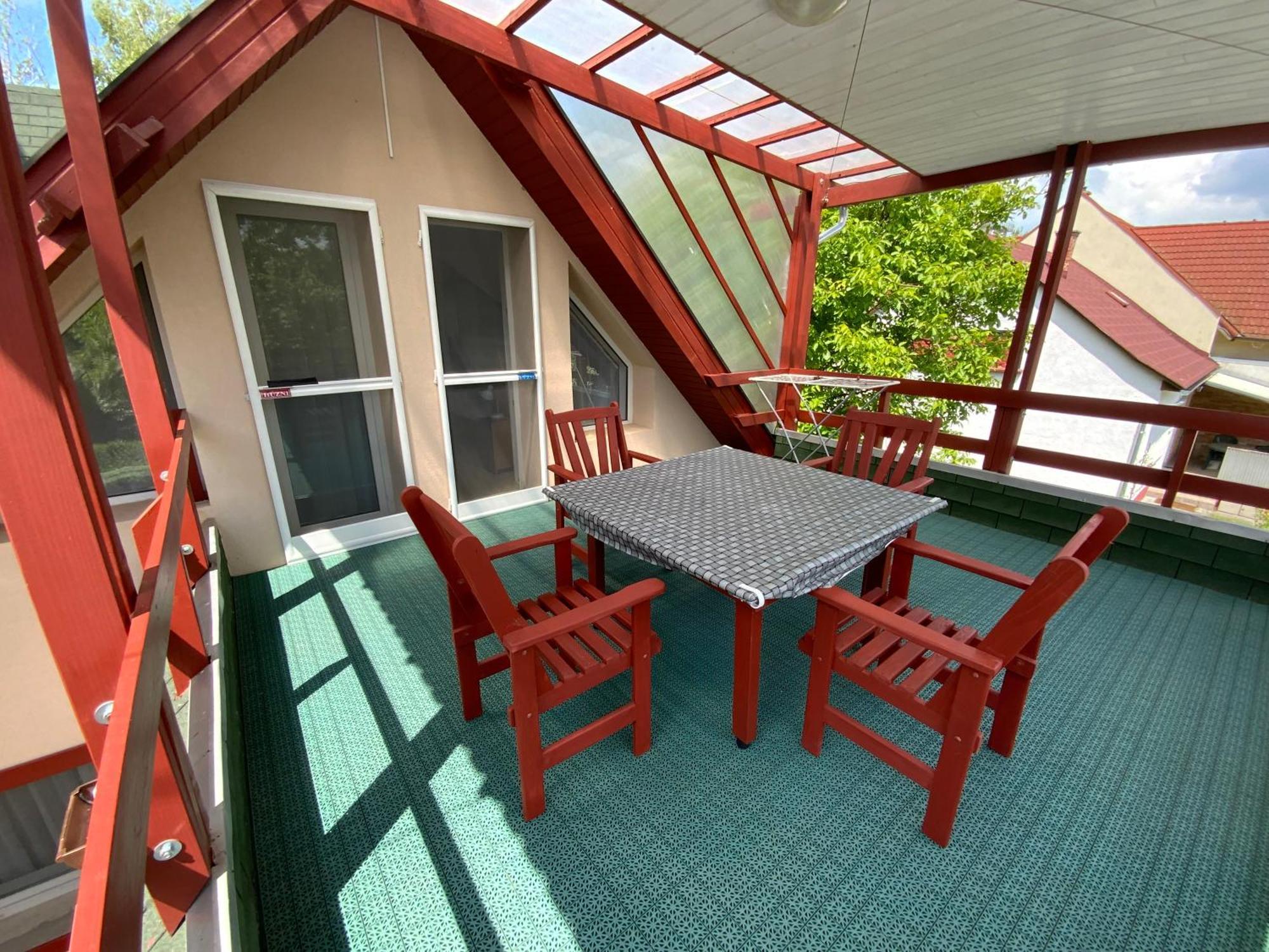 Gosy Apartmanok Siofok Ngoại thất bức ảnh