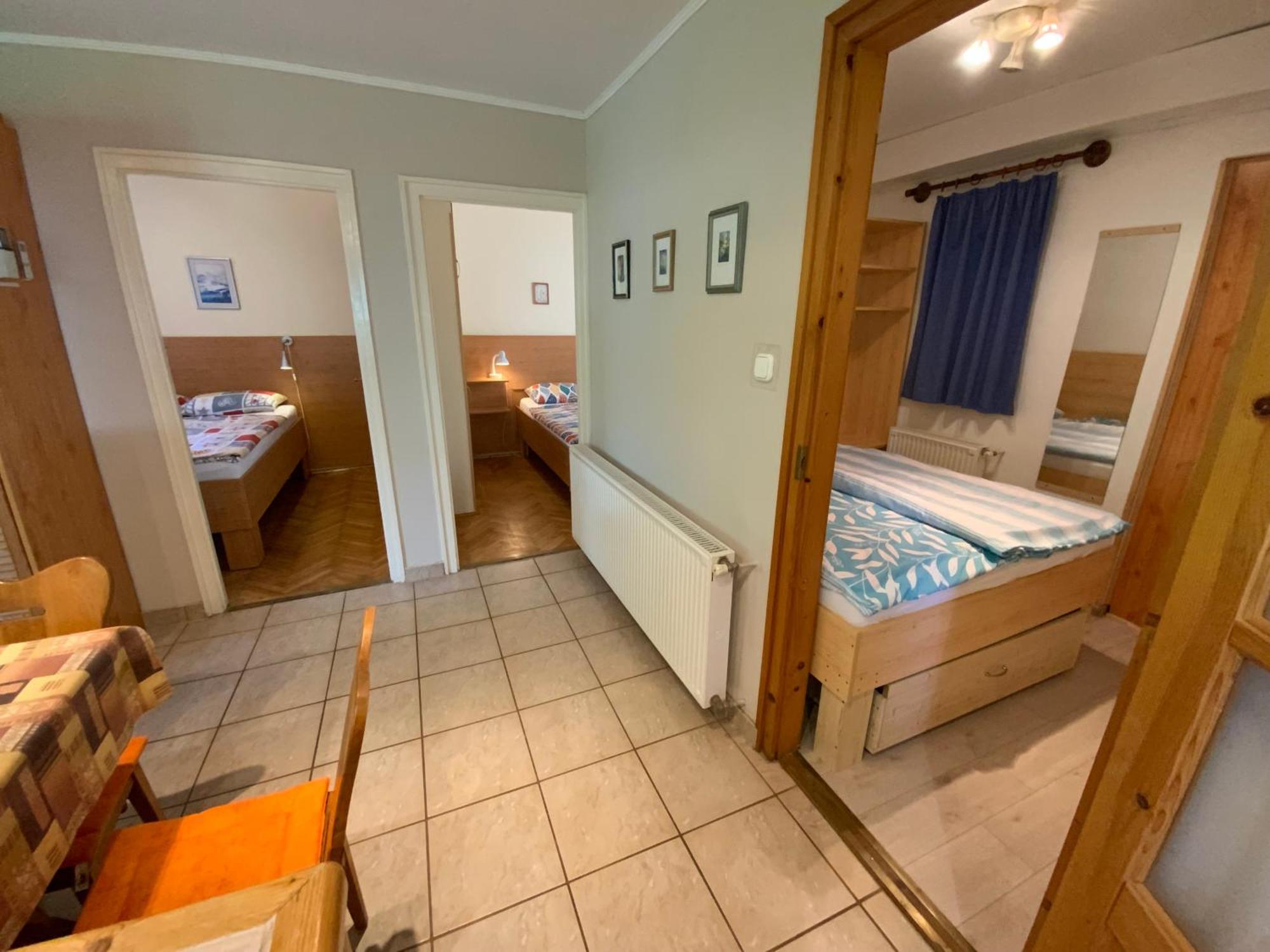 Gosy Apartmanok Siofok Ngoại thất bức ảnh