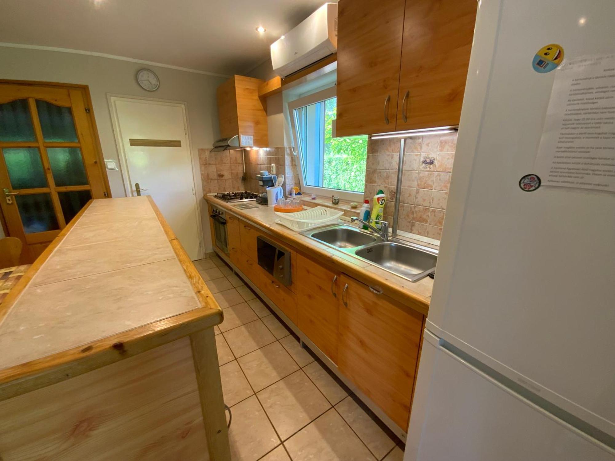 Gosy Apartmanok Siofok Ngoại thất bức ảnh